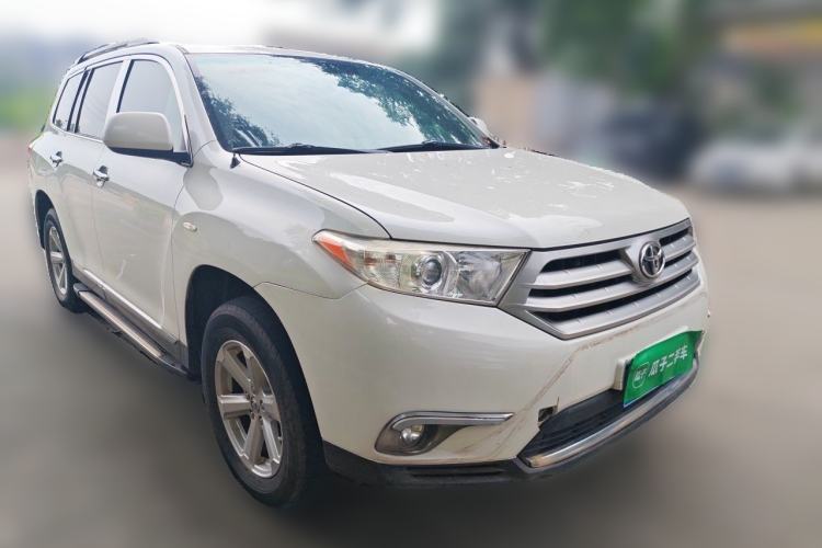 Used Toyota Highlander 2013 2.7L Two-Wheel Drive 5-Seater Purple Gold Edition Front Right 45 Deg