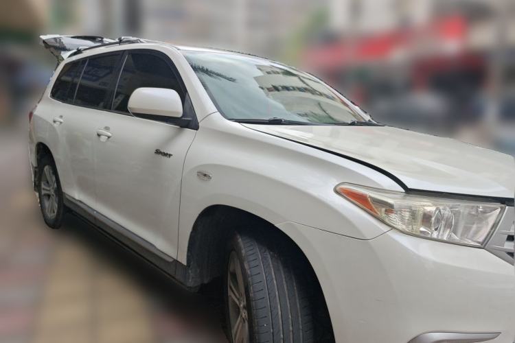 Used Toyota Highlander 2013 2.7L 2WD 7-Seater Explorer Edition Front Right 45 Deg