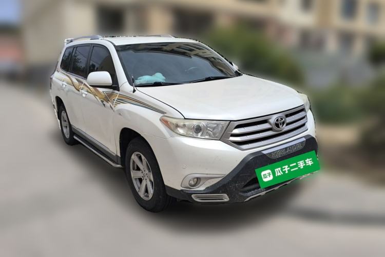 Used Toyota Highlander 2013 2.7L Two-Wheel Drive 5-Seater Purple Gold Edition Front Right 45 Deg