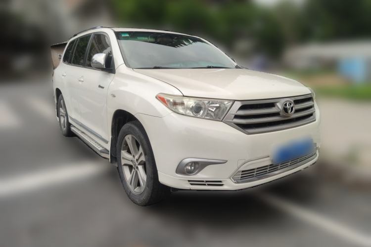 Used Toyota Highlander 2013 2.7L 2WD 7-Seater Explorer Edition Front Right 45 Deg