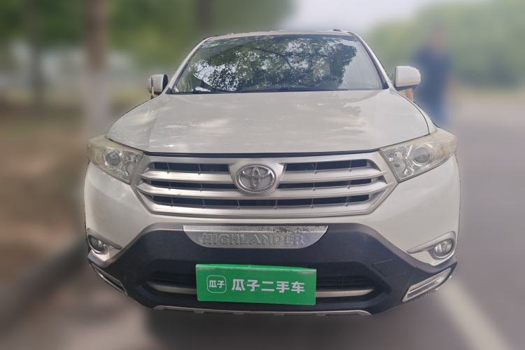 Used Toyota Highlander 2013 2.7L Two-Wheel Drive 5-Seater Purple Gold Edition Front