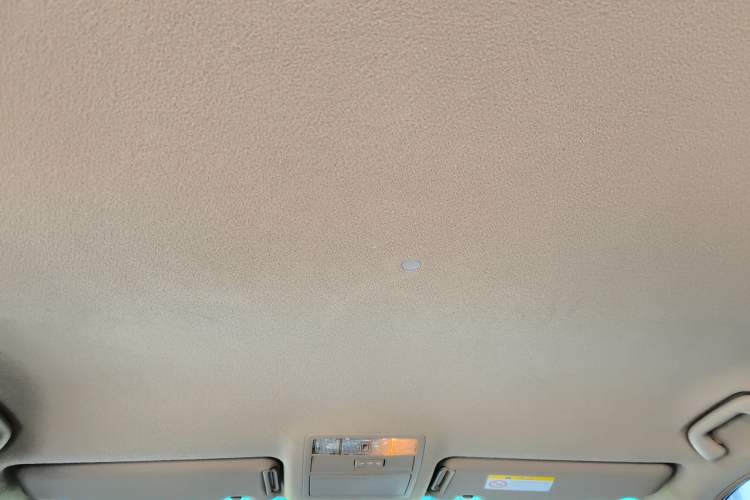 Used Toyota Highlander 2013 2.7L Two-Wheel Drive 5-Seater Purple Gold Edition Headliner