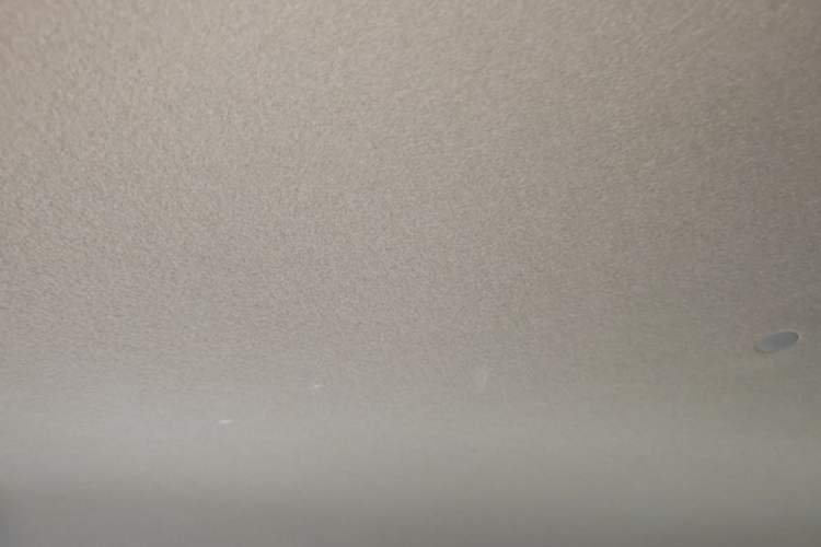 Used Toyota Highlander 2013 2.7L Two-Wheel Drive 5-Seater Purple Gold Edition Headliner
