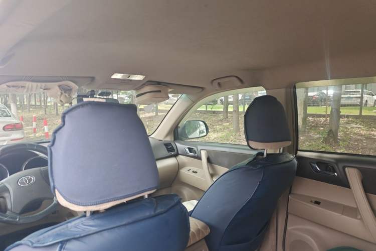 Used Toyota Highlander 2013 2.7L Two-Wheel Drive 5-Seater Purple Gold Edition Headliner
