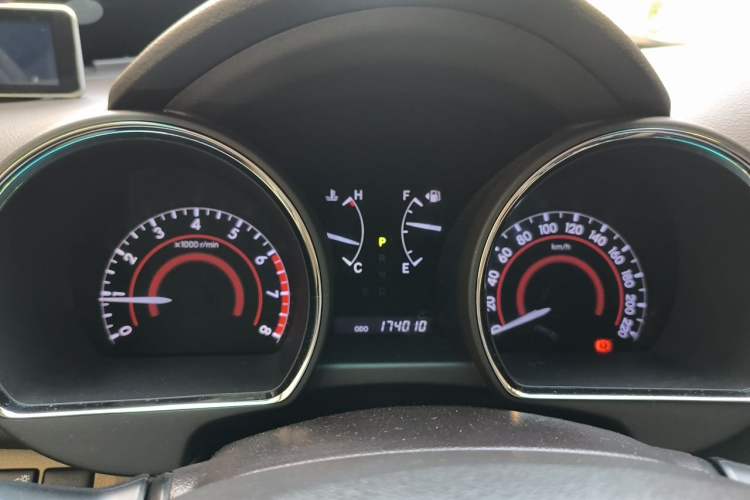 Used Toyota Highlander 2013 2.7L Two-Wheel Drive 7-Seater Zijin Edition Instrument Cluster