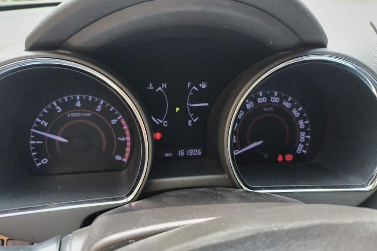 Used Toyota Highlander 2013 2.7L Two-Wheel Drive 5-Seater Purple Gold Edition Instrument Cluster