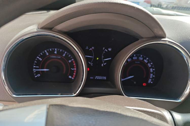 Used Toyota Highlander 2013 2.7L Two-Wheel Drive 5-Seater Purple Gold Edition Instrument Cluster