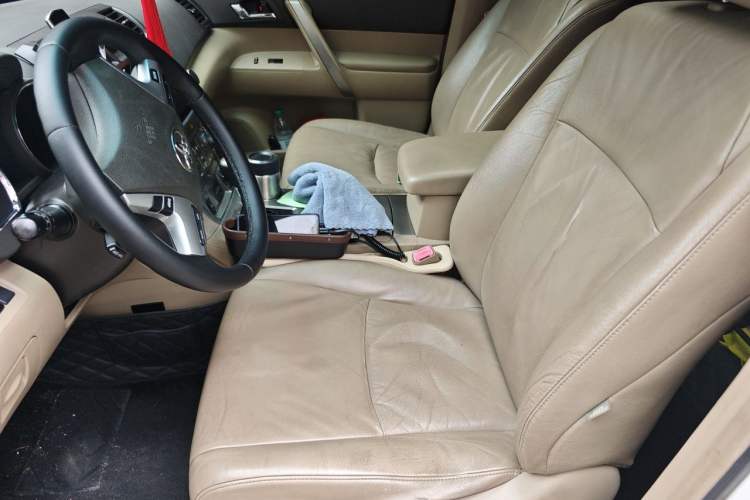 Used Toyota Highlander 2013 2.7L 2WD 7-Seater Explorer Edition Left Front Seat