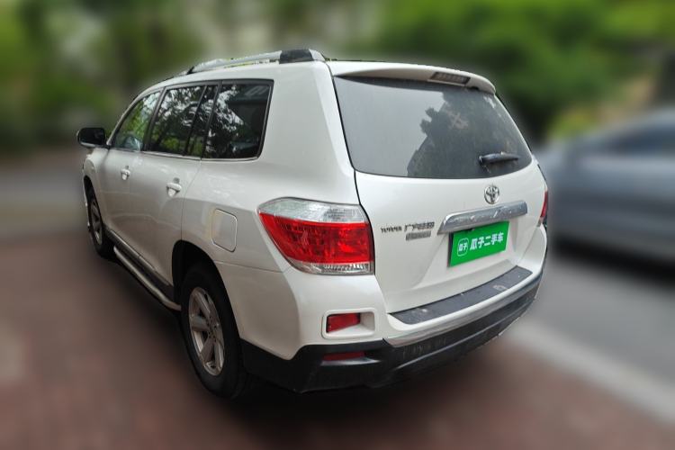 Used Toyota Highlander 2013 2.7L Two-Wheel Drive 5-Seater Purple Gold Edition Rear Left 45 Deg