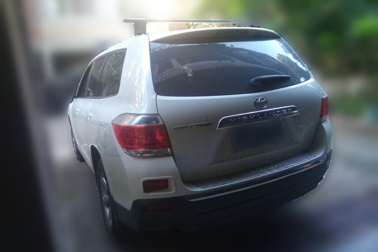 Used Toyota Highlander 2013 2.7L Two-Wheel Drive 5-Seater Purple Gold Edition Rear Left 45 Deg
