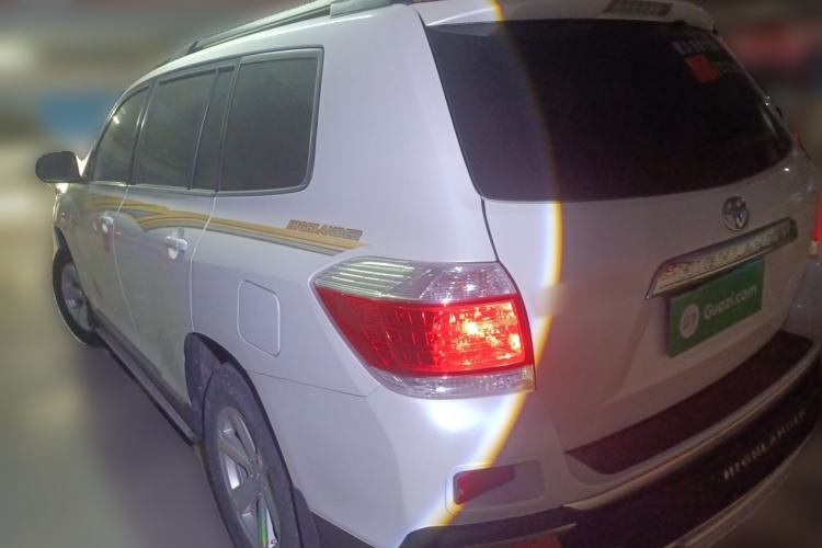 Used Toyota Highlander 2013 2.7L Two-Wheel Drive 5-Seater Purple Gold Edition Rear Left 45 Deg