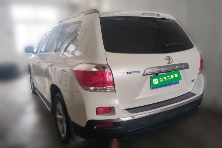 Used Toyota Highlander 2013 2.7L Two-Wheel Drive 5-Seater Purple Gold Edition Rear Left 45 Deg