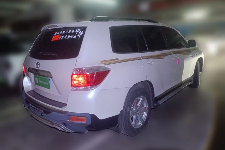 Used Toyota Highlander 2013 2.7L Two-Wheel Drive 5-Seater Purple Gold Edition Rear Right 45 Deg