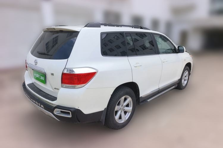 Used Toyota Highlander 2013 2.7L Two-Wheel Drive 5-Seater Purple Gold Edition Rear Right 45 Deg