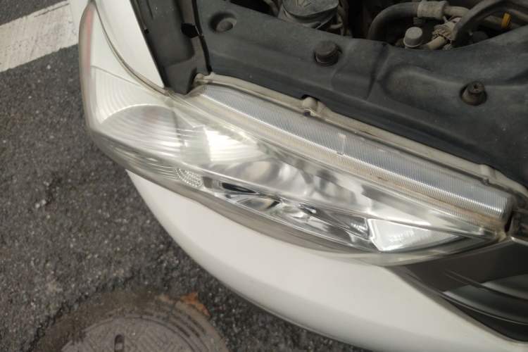 Used Toyota Highlander 2013 2.7L 2WD 7-Seater Explorer Edition Right Front Headlight