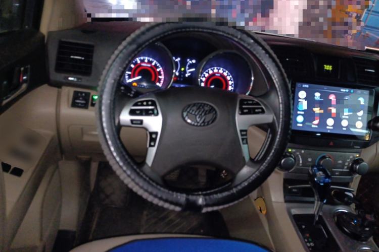 Used Toyota Highlander 2013 2.7L Two-Wheel Drive 5-Seater Purple Gold Edition Steering Wheel
