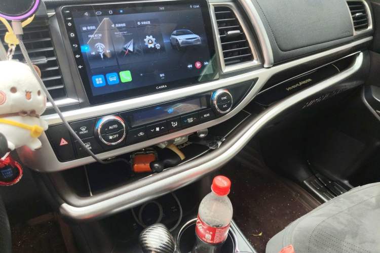 Used Toyota Highlander 2015 2.0T Four-Wheel Drive Luxury Edition 7-Seater Audio And AC Panel
