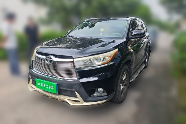 Used Toyota Highlander 2015 2.0T Four-Wheel Drive Luxury Edition 7-Seater Guazi used car, China used car export, Used car for sale, Used cars, Cheapest cars for sale
