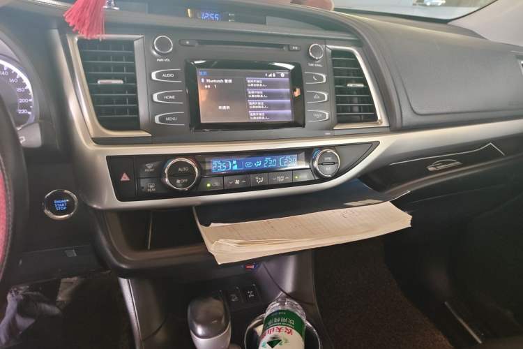 Used Toyota Highlander 2015 2.0T Four-Wheel Drive Luxury Edition 7-Seater Audio And AC Panel