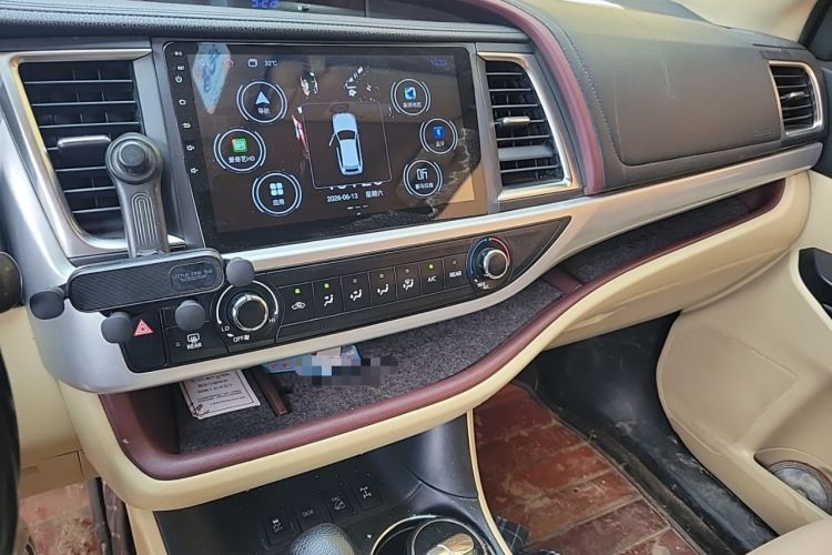 Used Toyota Highlander 2015 2.0T Four-Wheel Drive Elite Edition 7-Seater Audio And AC Panel