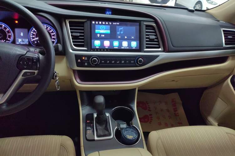 Used Toyota Highlander 2015 2.0T Four-Wheel Drive Elite Edition 7-Seater Audio And AC Panel