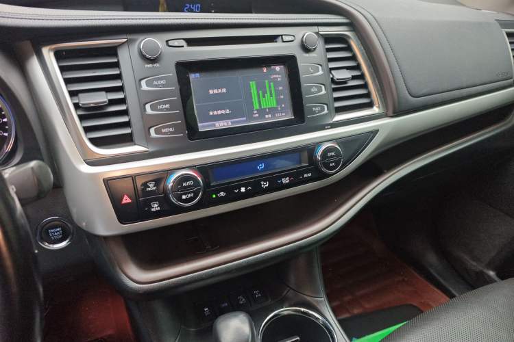 Used Toyota Highlander 2015 2.0T Four-Wheel Drive Luxury Edition 7-Seater Audio And AC Panel