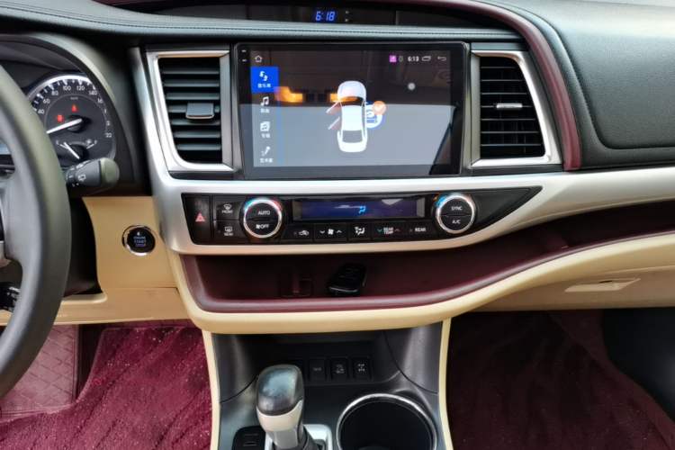 Used Toyota Highlander 2015 2.0T Four-Wheel Drive Luxury Edition 7-Seater Audio And AC Panel