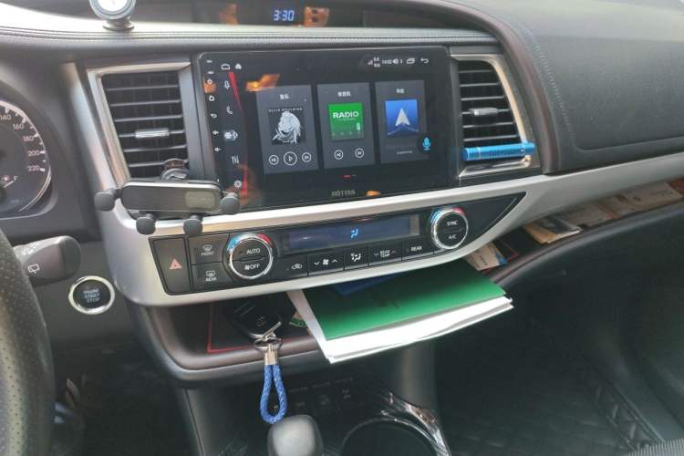 Used Toyota Highlander 2015 2.0T Four-Wheel Drive Luxury Edition 7-Seater Audio And AC Panel