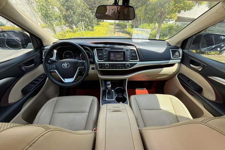 Used Toyota Highlander 2015 2.0T Four-Wheel Drive Luxury Edition 7-Seater Audio And AC Panel