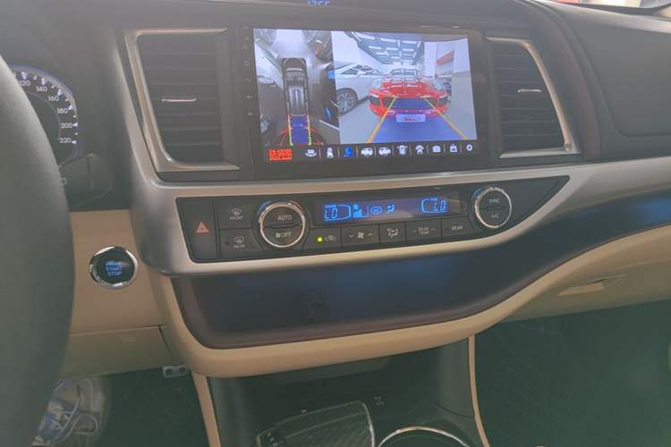 Used Toyota Highlander 2015 2.0T Four-Wheel Drive Luxury Edition 7-Seater Audio And AC Panel