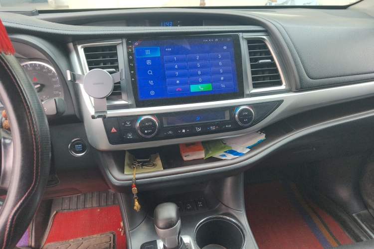 Used Toyota Highlander 2015 2.0T Four-Wheel Drive Luxury Edition 7-Seater Audio And AC Panel