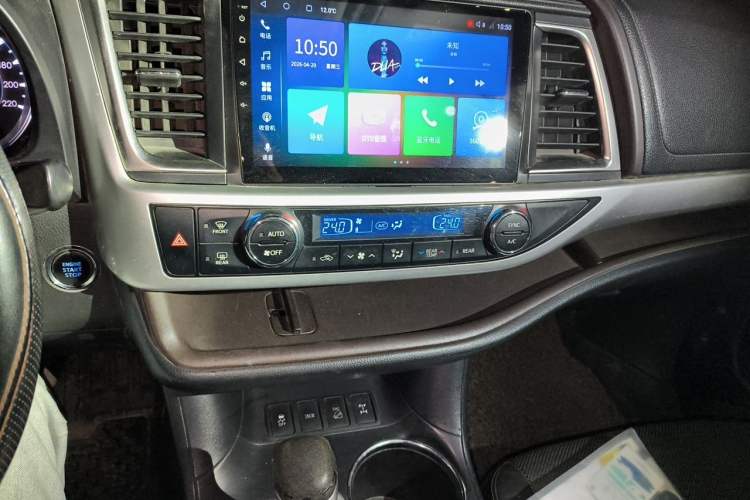 Used Toyota Highlander 2015 2.0T Four-Wheel Drive Luxury Navigation Version with 7 Seats Audio And AC Panel
