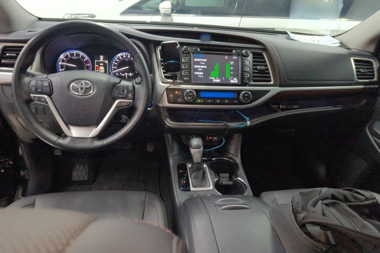 Used Toyota Highlander 2015 2.0T Four-Wheel Drive Ultimate Edition 7-Seater Center Console