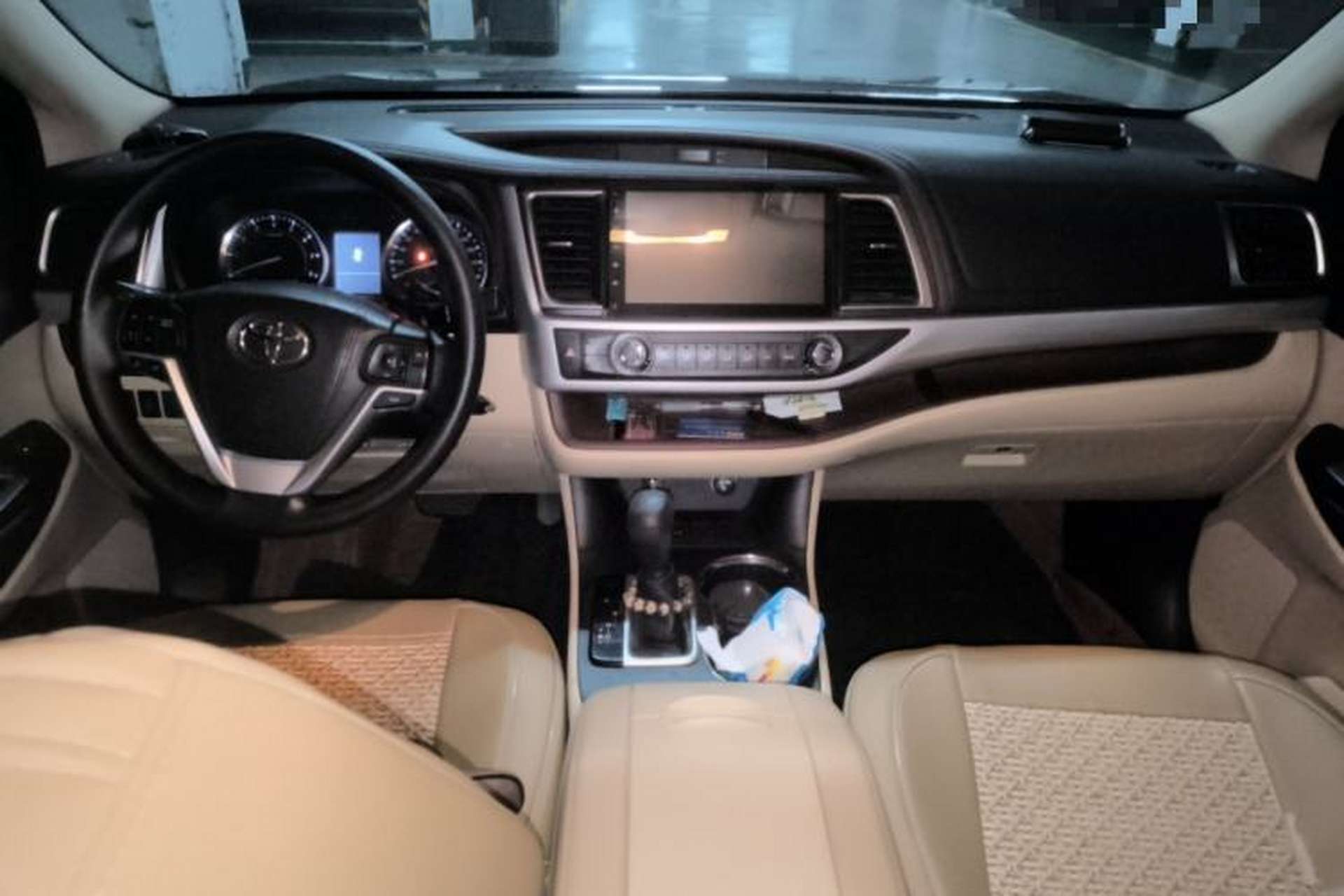 Used Toyota Highlander 2015 2.0T Two-Wheel Drive Elite Edition 5 Seats Center Console