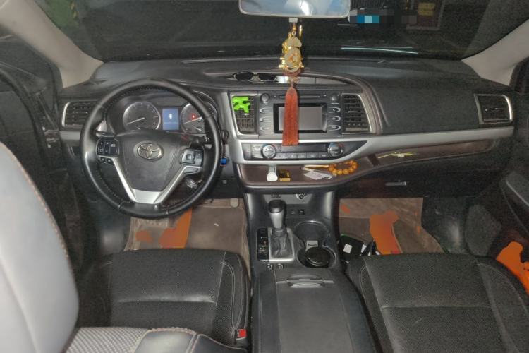 Used Toyota Highlander 2015 2.0T Four-Wheel Drive Luxury Edition 7-Seater Center Console