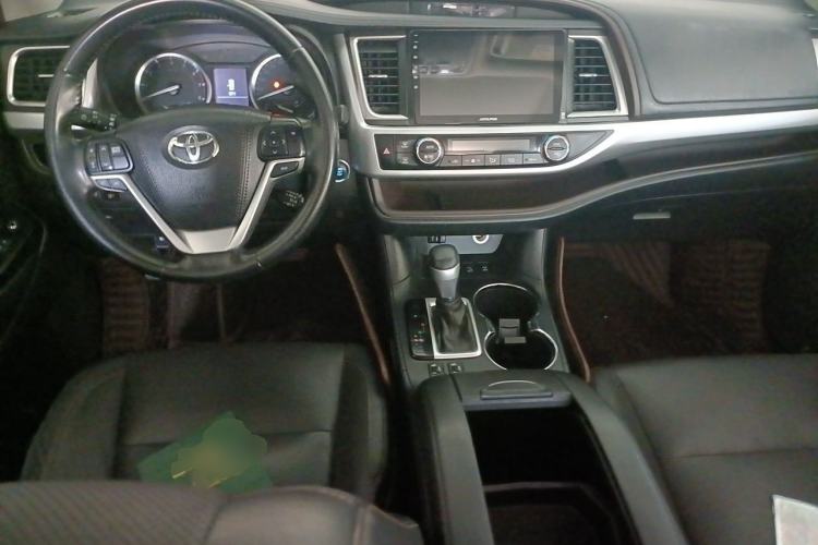 Used Toyota Highlander 2015 2.0T Four-Wheel Drive Luxury Edition 7-Seater Center Console