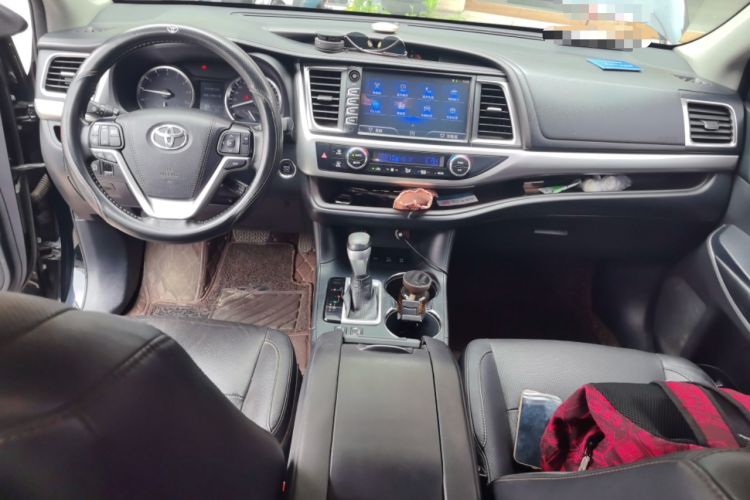 Used Toyota Highlander 2015 2.0T Four-Wheel Drive Luxury Edition 7-Seater Center Console