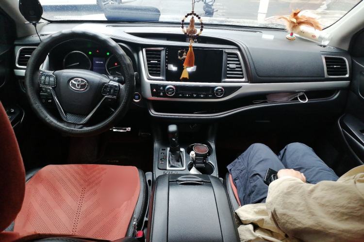 Used Toyota Highlander 2015 2.0T Four-Wheel Drive Luxury Edition 7-Seater Center Console
