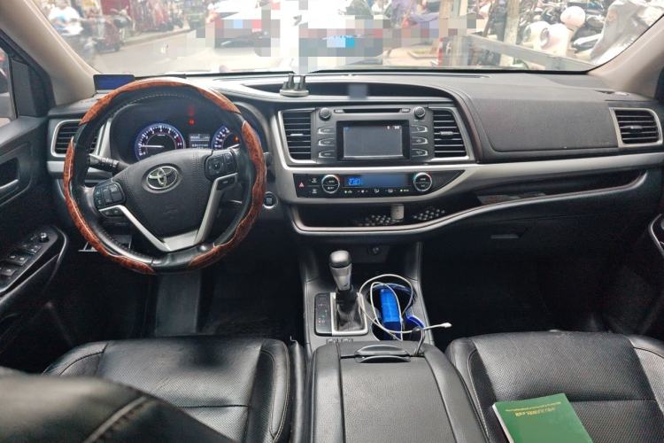 Used Toyota Highlander 2015 2.0T Four-Wheel Drive Luxury Edition 7-Seater Center Console
