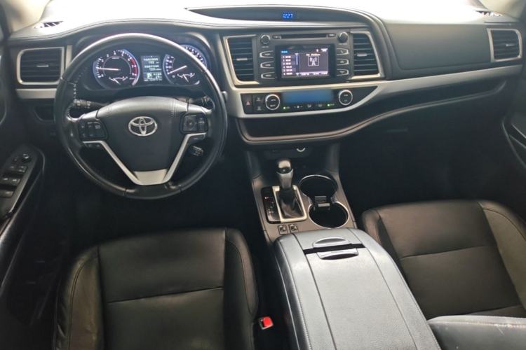 Used Toyota Highlander 2015 2.0T Four-Wheel Drive Luxury Edition 7-Seater Center Console