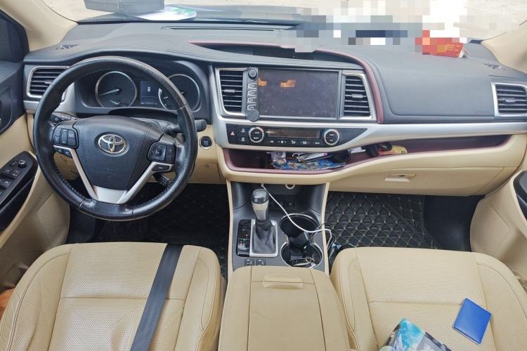 Used Toyota Highlander 2015 2.0T Four-Wheel Drive Luxury Edition 7-Seater Center Console