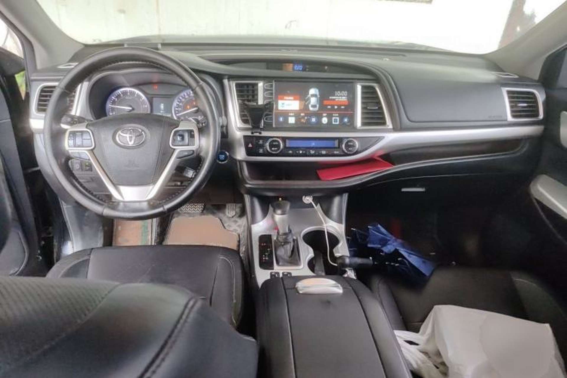 Used Toyota Highlander 2015 2.0T Four-Wheel Drive Luxury Edition 7-Seater Center Console