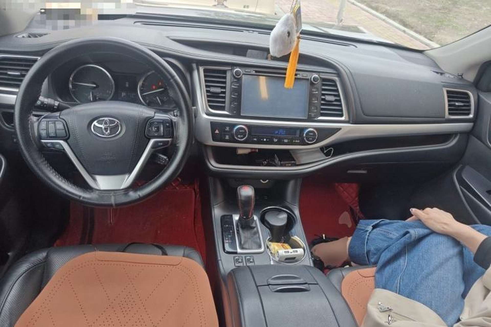Used Toyota Highlander 2015 2.0T Four-Wheel Drive Luxury Edition 7-Seater Center Console