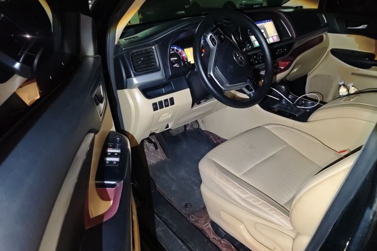 Used Toyota Highlander 2015 2.0T Four-Wheel Drive Elite Edition 7-Seater Driver Seat