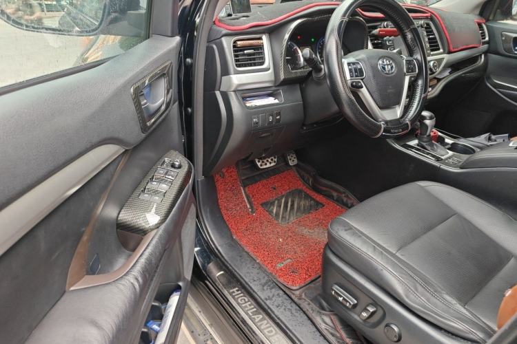 Used Toyota Highlander 2015 2.0T Four-Wheel Drive Luxury Edition 7-Seater Driver Seat