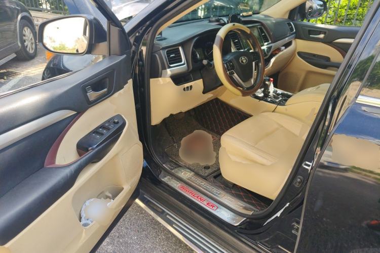 Used Toyota Highlander 2015 2.0T Four-Wheel Drive Luxury Edition 7-Seater Driver Seat