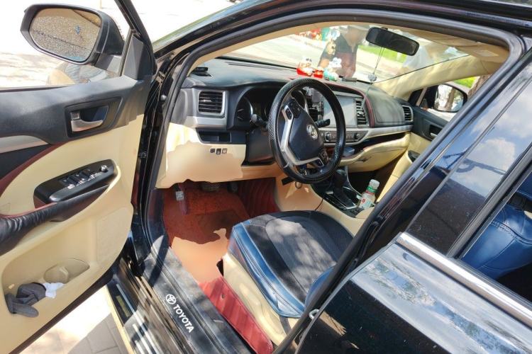 Used Toyota Highlander 2015 2.0T Four-Wheel Drive Elite Edition 7-Seater Driver Seat