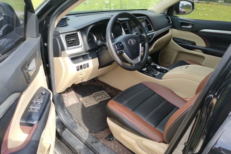 Used Toyota Highlander 2015 2.0T Four-Wheel Drive Elite Edition 7-Seater Driver Seat