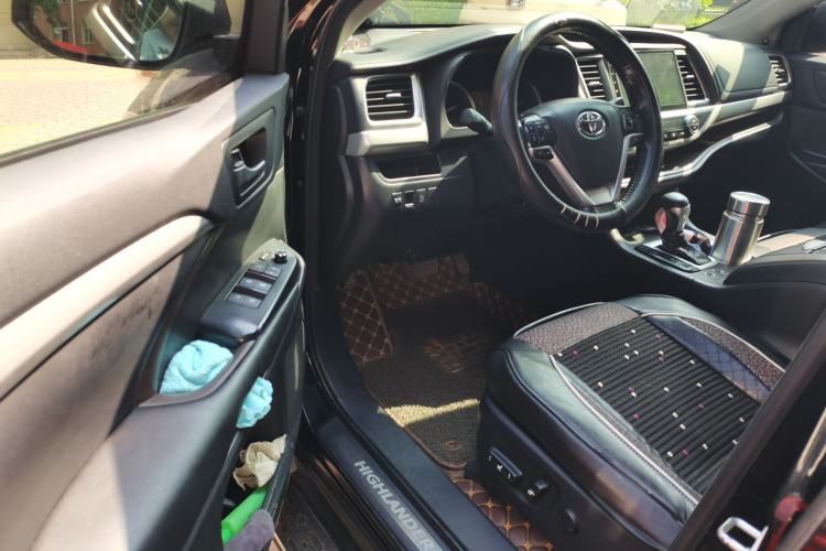 Used Toyota Highlander 2015 2.0T Four-Wheel Drive Luxury Edition 7-Seater Driver Seat
