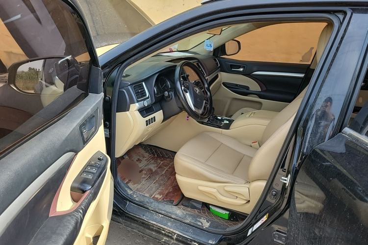 Used Toyota Highlander 2015 2.0T Four-Wheel Drive Elite Edition 7-Seater Driver Seat